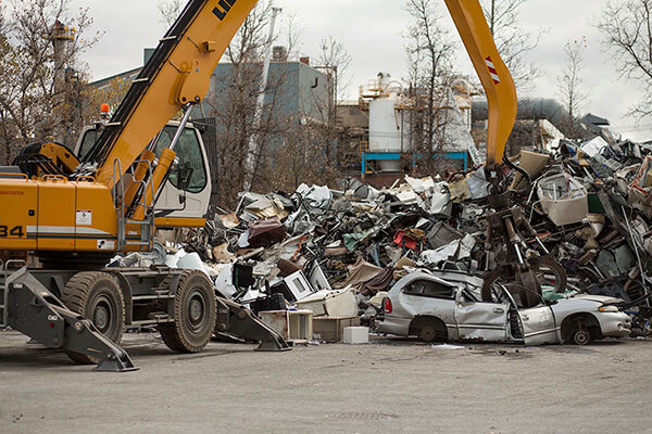 Acier Century, recyclage de métaux et d'auto